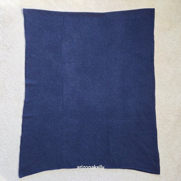 C By Bloomingdales Accessories - C by Bloomingdales NAVY Cashmere Wrap Scarf PRICE FIRM